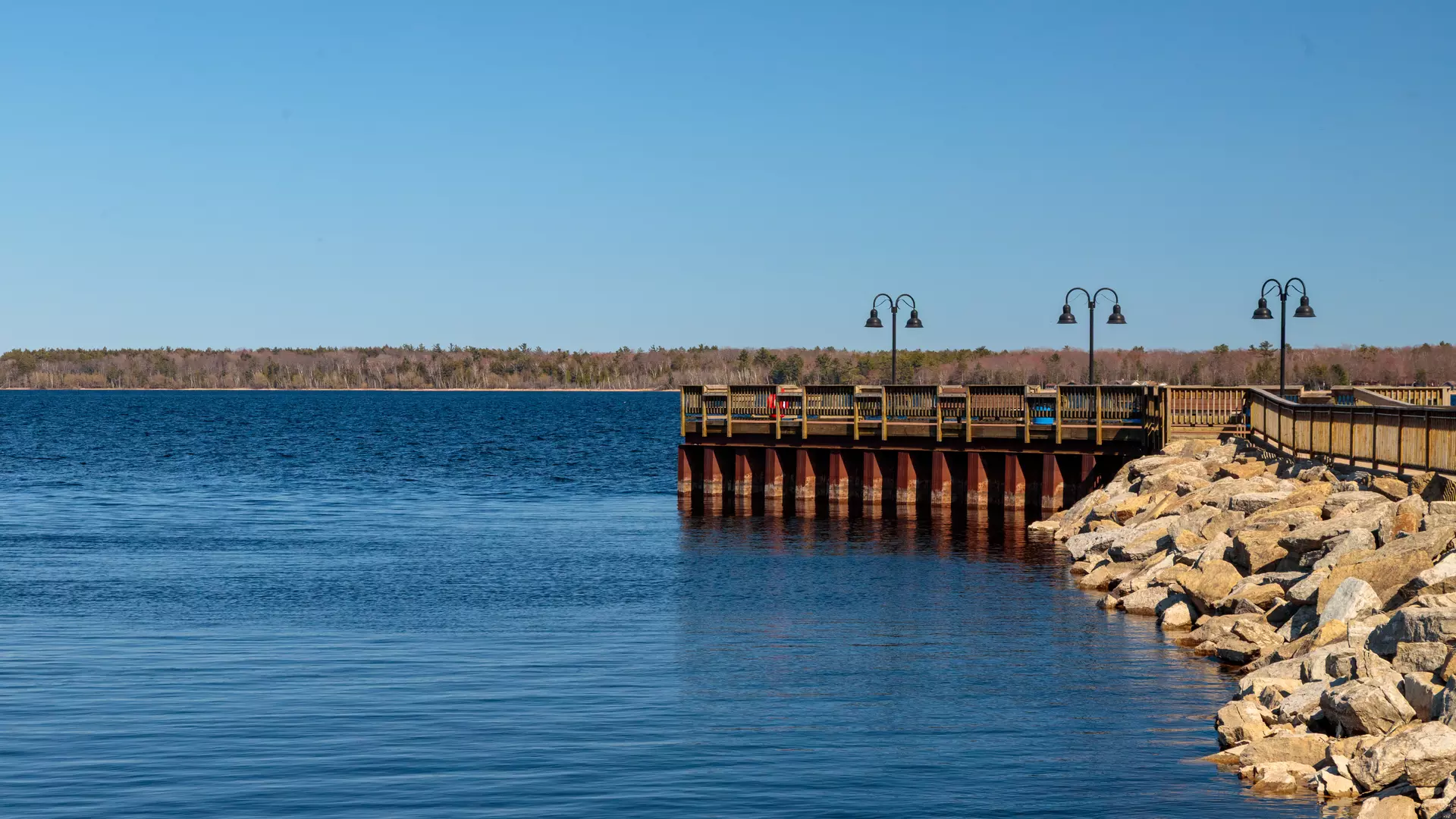 The Gladstone Pier on a sunny spring day.